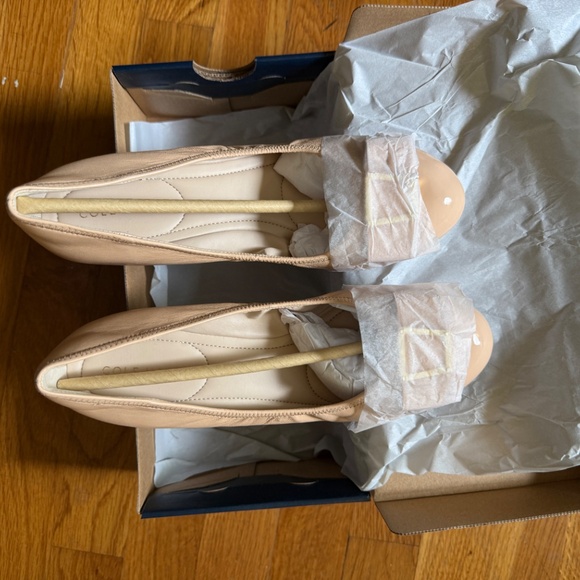 NWT!! Cole Haan Emory 40mm Bow Wedge size 7B - Picture 6 of 8